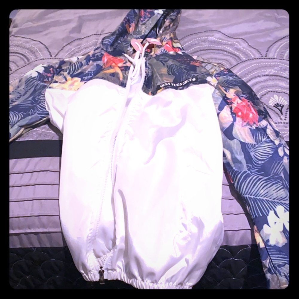 Windbreaker jacket